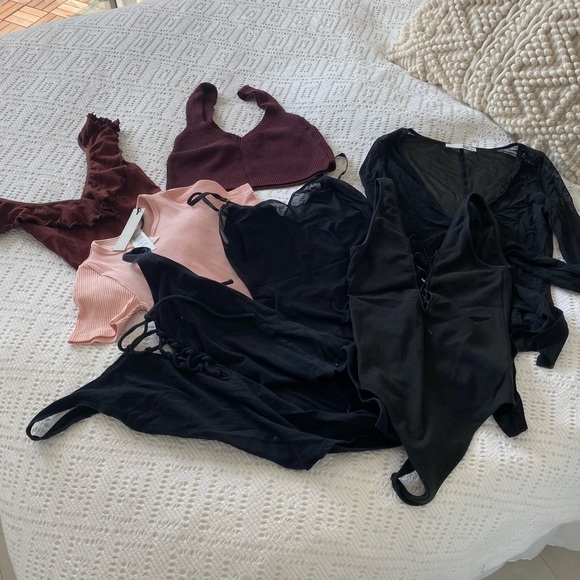 Bundle of Aritzia Bodysuits / tops - Picture 1 of 13